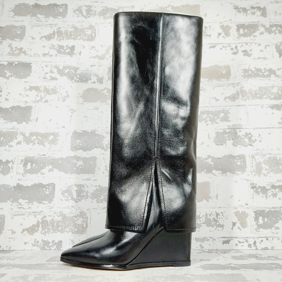New Vince Camuto Tibani Black Leather Foldover Shaft Knee High Boot. M53